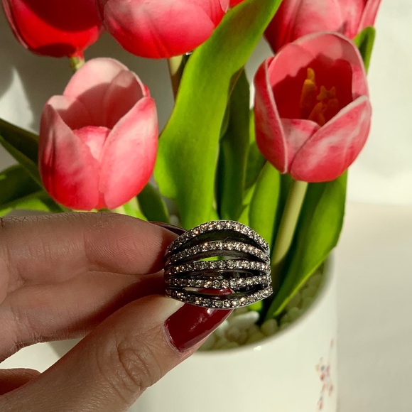 ✨Ann Taylor Silver Statement Ring w/ Faux Diamonds - Picture 3 of 8